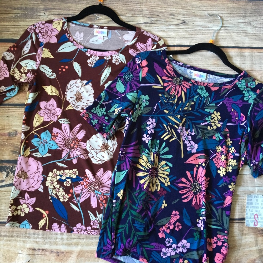 Lot of 2 Lularoe GiGi Tops